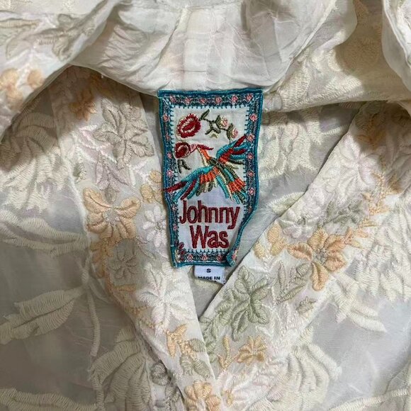 NWOT Johnny Was Kimono Embroidered Floral Jacket Coat Cream Ivory Size S - Picture 12 of 16